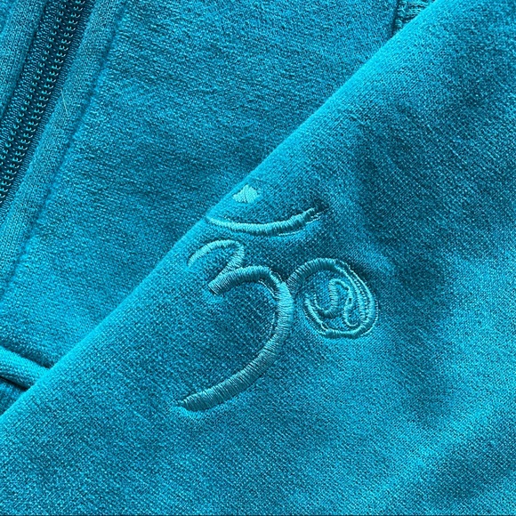 lululemon hoodie - Picture 3 of 4